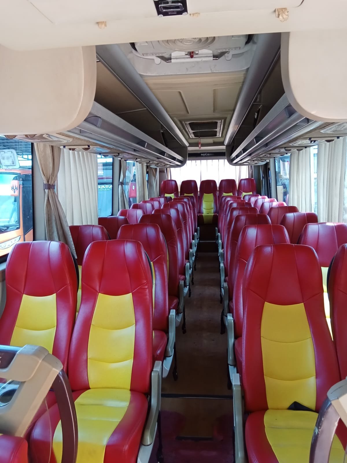 Big Bus 37 Seat Grand Royal Coach